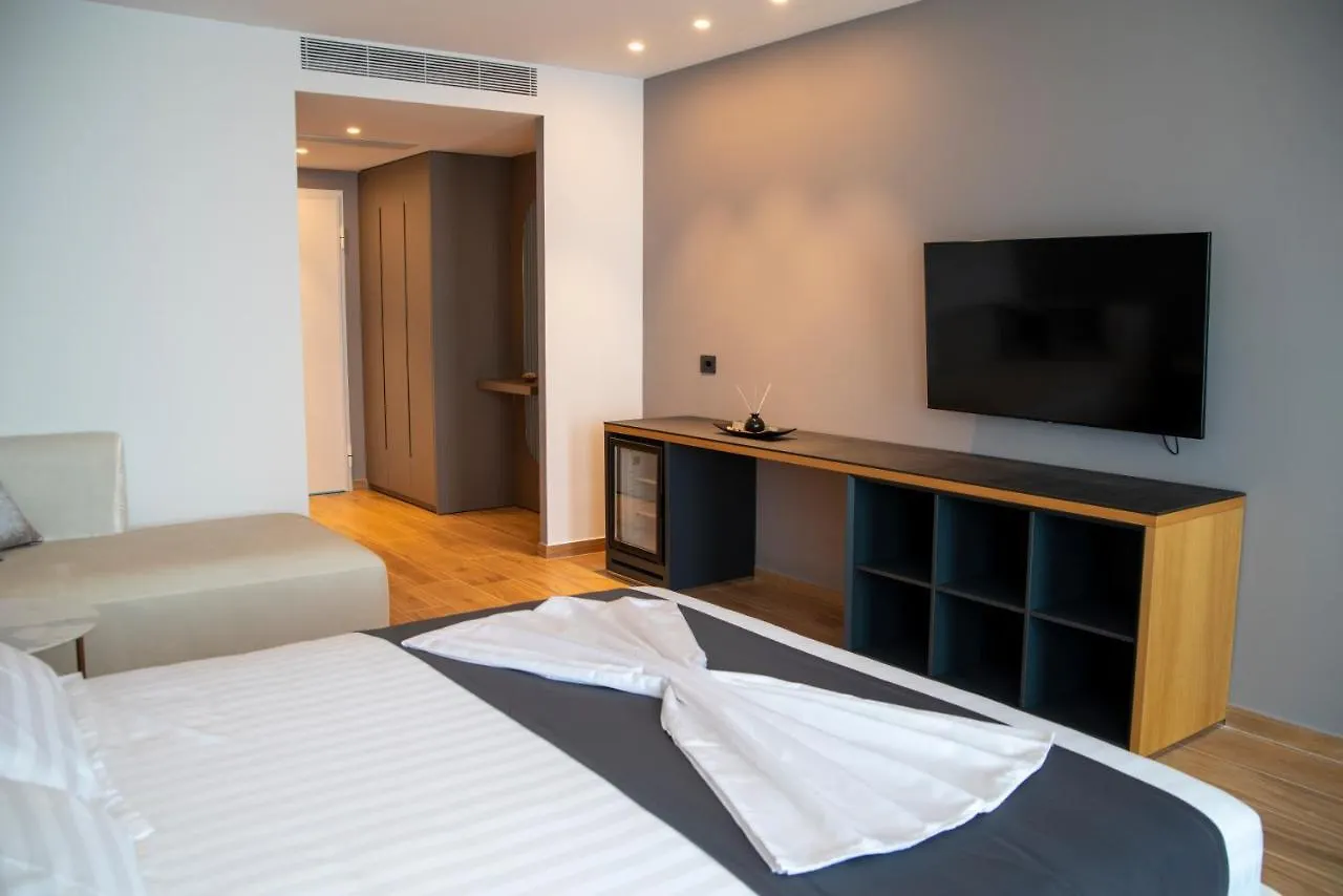 Guest house Casa Del Sol - Luxury Villas Himare