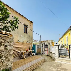 Near The Castle Of Maison d'hôtes